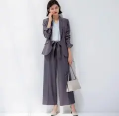 〈ワイドパンツ〉洗えて型くずれしないセットスーツ　グレーストライプ