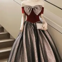 リボンが可愛い ブラックチュールスカート付きオフショルドレス