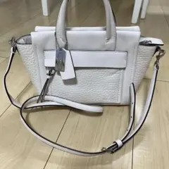 COACH ホワイトレザー ショルダーバッグ ミニサイズ