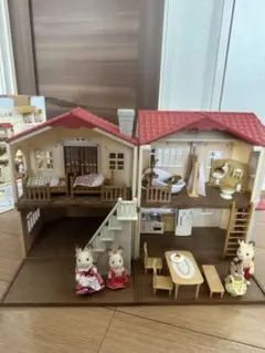 シルバニアファミリー おままごとハウス 二階建て 家具付き