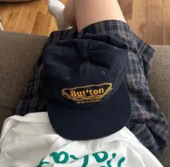 But'ton 刺繍ロゴ 帽子 ネイビー