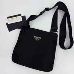 【美品】PRADA サコッシュ 三角ロゴ ナイロン 黒 白タグ Gカード付き