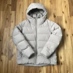 UNIQLO ユニクロ シームレスダウンパーカ(3Dカット)