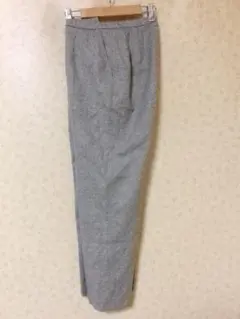 レリアン スラックス