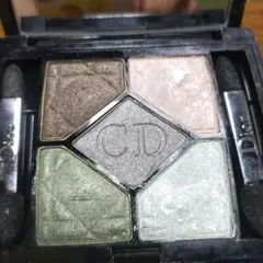 ディオール サンク クルール イリディセント アイシャドウ 13点セット ディオール / サンク クルール イリディセントの公式