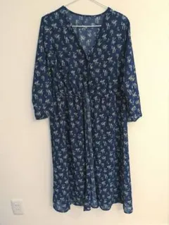 お値下げ！花柄ネイビーVネックチュニック