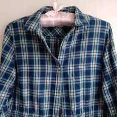 ネイビーとアイボリーのチェックシャツLサイズ