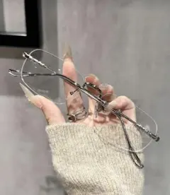 【男女兼用】シルバーメタルフレーム長方形メガネ