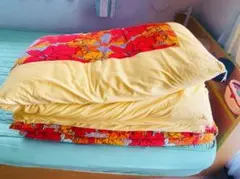 花柄布団セット 赤と黄色 枕1つ
