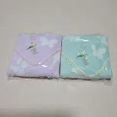 蝶と花の刺繍入りハンカチ2枚セット