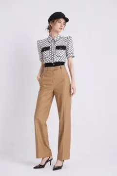 ELISABETTA FRANCHI ロゴプリント クロップド シャツ - メルカリ