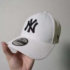 9FORTY ニューヨーク・ヤンキース ホワイト × ブラック