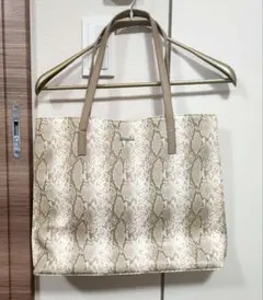EMODA　トートバッグ　パイソンのサムネイル