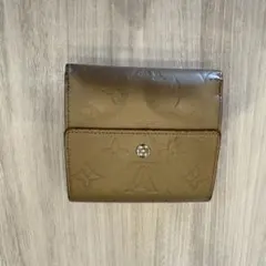 LOUIS VUITTON ヴェルニ 二つ折り財布 ベージュ ラドロー - メルカリ
