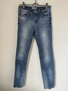 ＊メルカリ市限定値下げ＊LOWRYS FARM スキニージーンズ　ダメージデニム