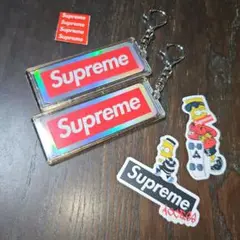 Supreme キーホルダー・ステッカーセット