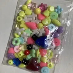 カラフルプラスチックビーズセット 約50個