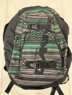 DAKINE 幾何学模様 リュックのサムネイル