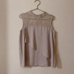 ［未使用］ノースリーブ　レースフリルブラウス　くすみピンク