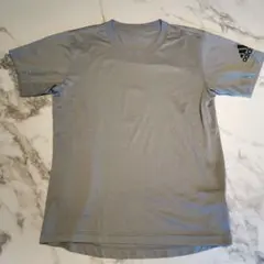 メッシュtシャツ