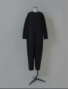 LOHEN バックフォルムロングワンピース 黒　新品未使用タグ付き　ローヘン ローヘンバックフォルムロングワンピース