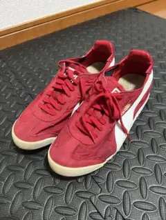 PUMA スニーカー