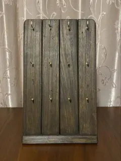 ⑨吊り下げ型　ディスプレイラック　什器　木製　フック　濃茶　アクセサリー展示