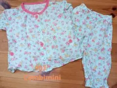 Combimini ベビーパジャマ 上下セット 花柄 ピンク ☆美品のサムネイル