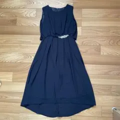 ビジュー付きノースリーブドレス