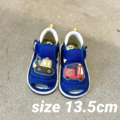 Item thumbnail for item 2e5a7bd5-6fde-4a0b-b395-b8bda3e5939f