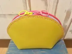 Item thumbnail for item 286804b7-b6b9-48b7-ba4f-fb62c5d68d7d