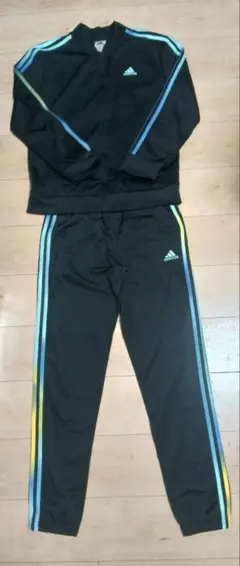adidas ジャージ　上下セット 　キッズＬ