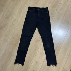 Ungrid ブラック　ハイウエストフレイドヘムストスリ