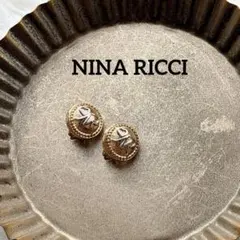 美品✨NINA RICCI ヴィンテージ ロゴイヤリング ゴールド