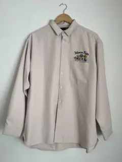 ベージュ 長袖シャツ刺繍付き