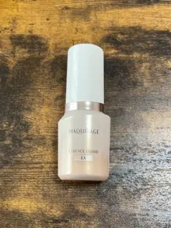 資生堂　マキアージュ エッセンスリキッド EX オークル 20