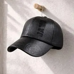新品 レザー調 キャップ ブラック 黒 英字ロゴ おしゃれ シンプル 男女兼用