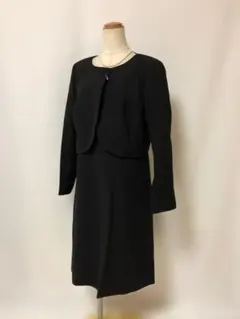 F541新品ノーカラーJKシンプルOPブラックフォーマル15号礼服卒業式