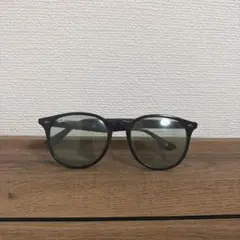 Ray-BanサングラスRB4259Fモデル