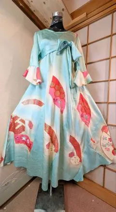 振袖着物リメイクワンピース正絹ウエストリボン付き着丈125センチ身幅60センチ