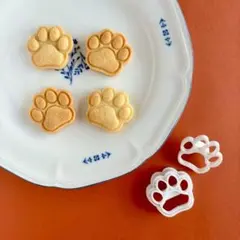 犬✴︎肉球　2種類のスタンプ付き【クッキー型】のサムネイル
