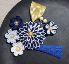 つまみ細工髪飾り 成人式 卒業式 結婚式 和装 青 白 振袖