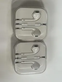 新品未使用　純正品　Apple EarPods 3.5mm イヤホン 2セット￼