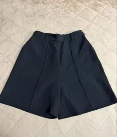【TipTop 】ブラック ショートパンツ Mサイズのサムネイル