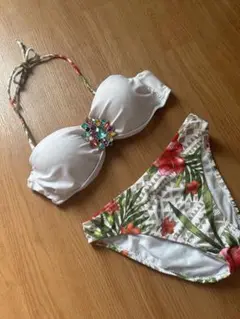 【美品】バンドゥ　ビキニ　ビジュー取り外し可
