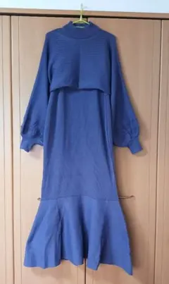 処分価格　クロップド丈トップスXマーメイドワンピースニットセットアップ