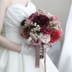 ウエディングブーケ　ボルドー　(ブートニア付き)