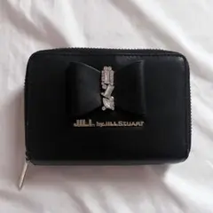 JILL by JILLSTUART 二つ折り財布 リボン ビジュー ブラックのサムネイル