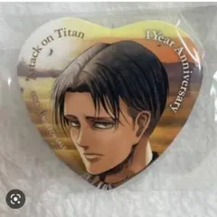進撃の巨人　リヴァイ　anique  缶バッジ