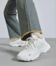 NIKE TC 7900 ウィメンズシューズ ホワイト クリーム 24cm